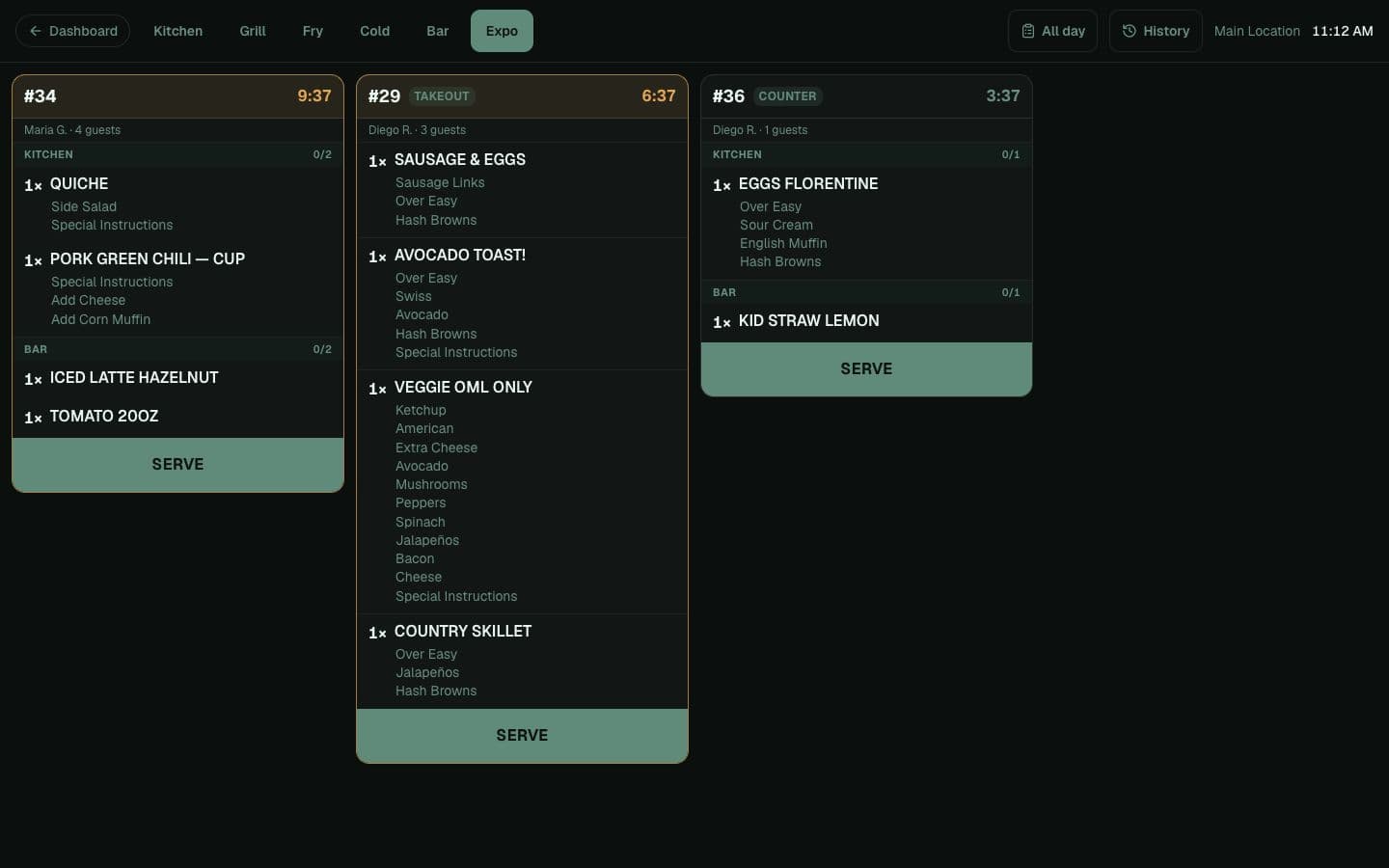 Ampia kitchen display with three active tickets in dark mode